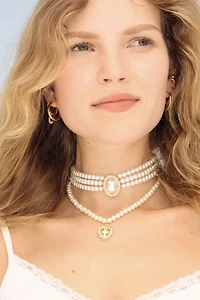 Velvet Luna Gemma Pearl Choker
