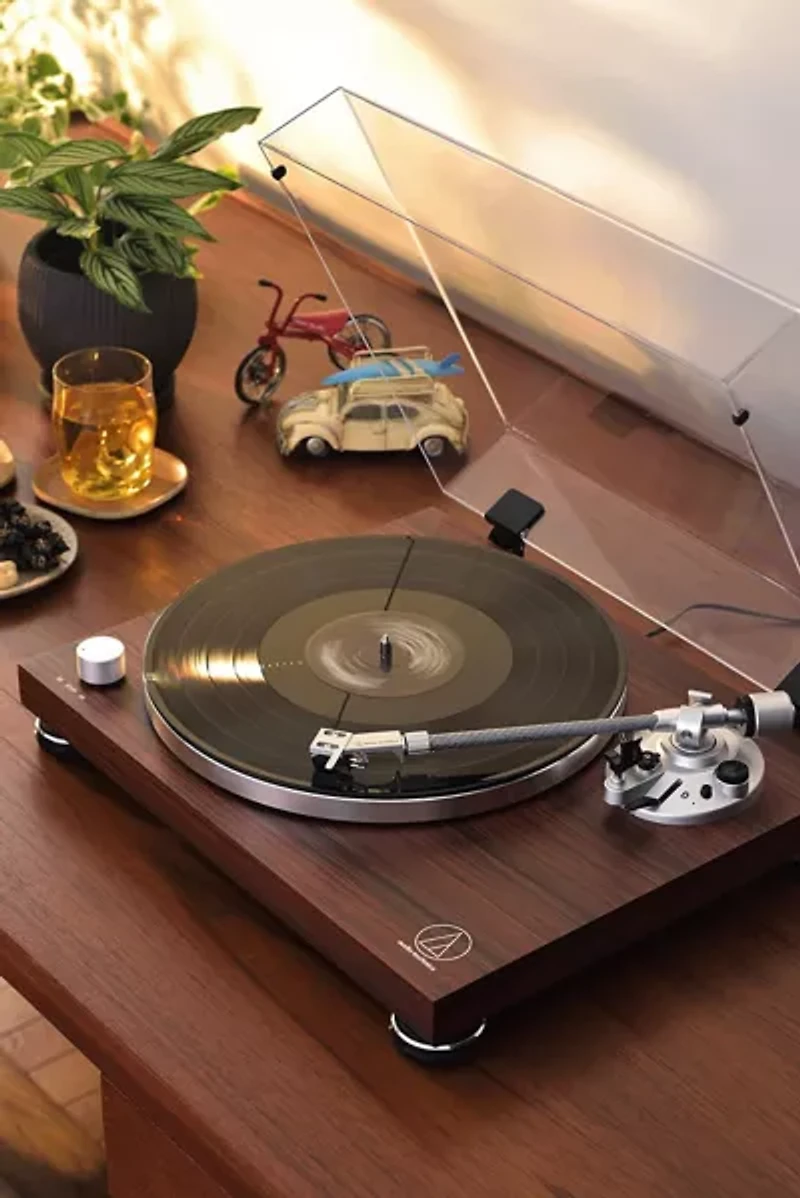 AudioTechnica AT-LPW50BT-RW Wireless Belt-Drive Bluetooth Turntable