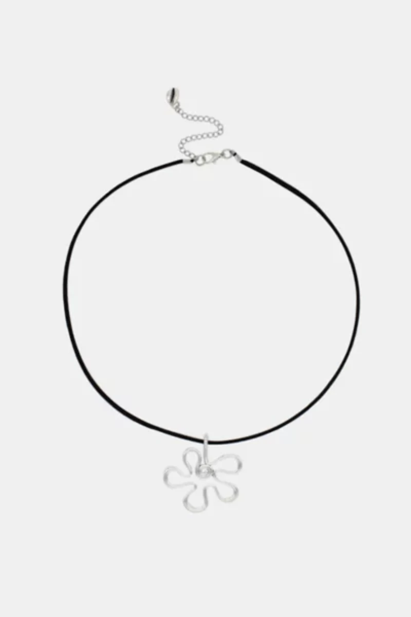 Velvet Luna Phoebe Corded Flower Necklace