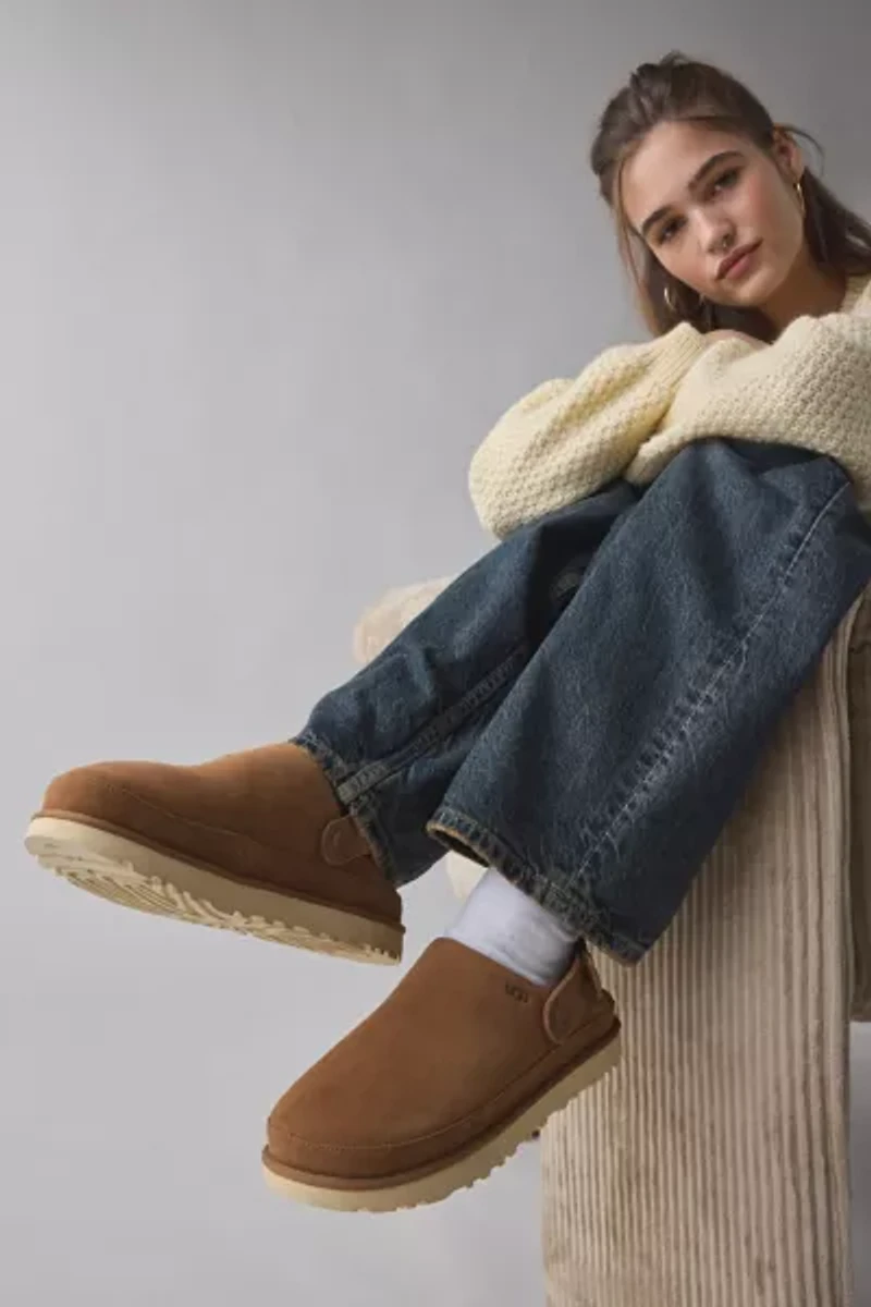 UGG Women's Goldenstar Suede Clog