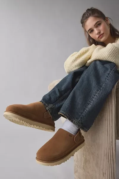 UGG Women's Goldenstar Suede Clog
