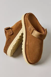 UGG Women's Goldenstar Suede Clog