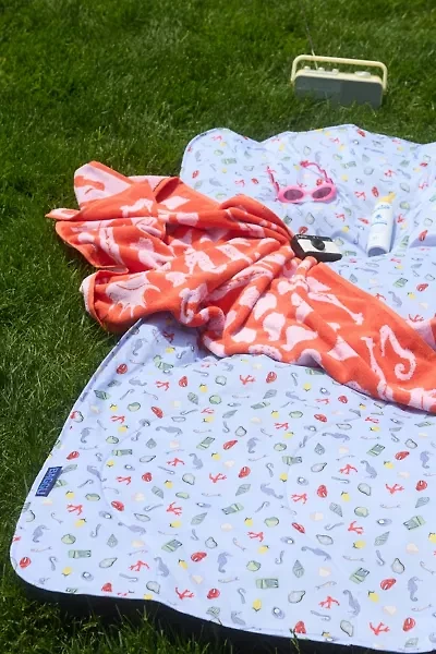 BAGGU Puffy Picnic Blanket