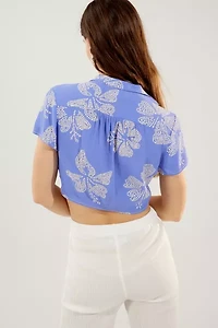 UO Ari Cropped Button-Down Top