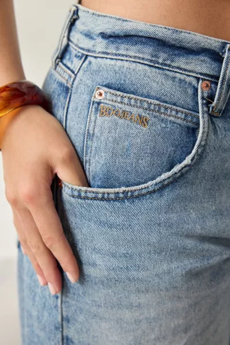 BDG Logan Buckle Baggy Barrel Jean