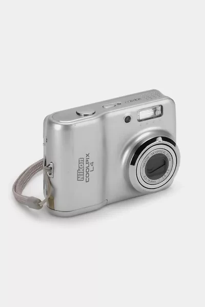 Nikon Coolpix L4 Point and Shoot Digital Camera Refurbished by Retrospekt
