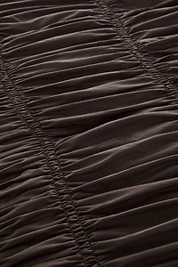 Rita Ruffle Comforter