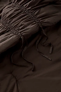 Rita Ruffle Comforter