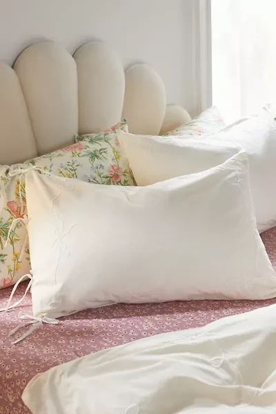 Lacey Bows Embroidered Sham Set