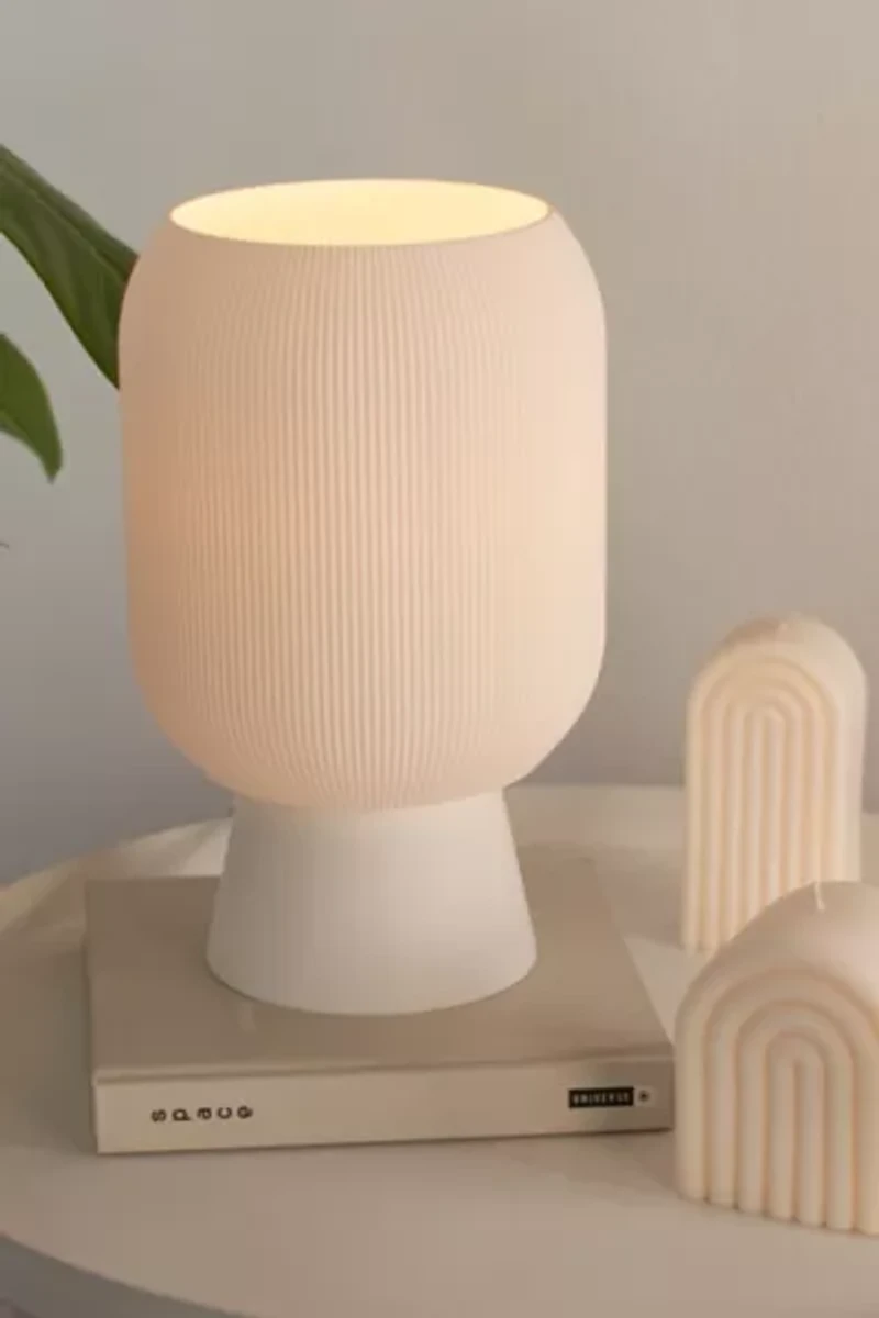 Honey & Ivy Table Lamp