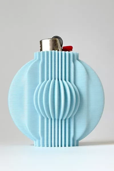 Me Make Pretty Saturn Lighter Case