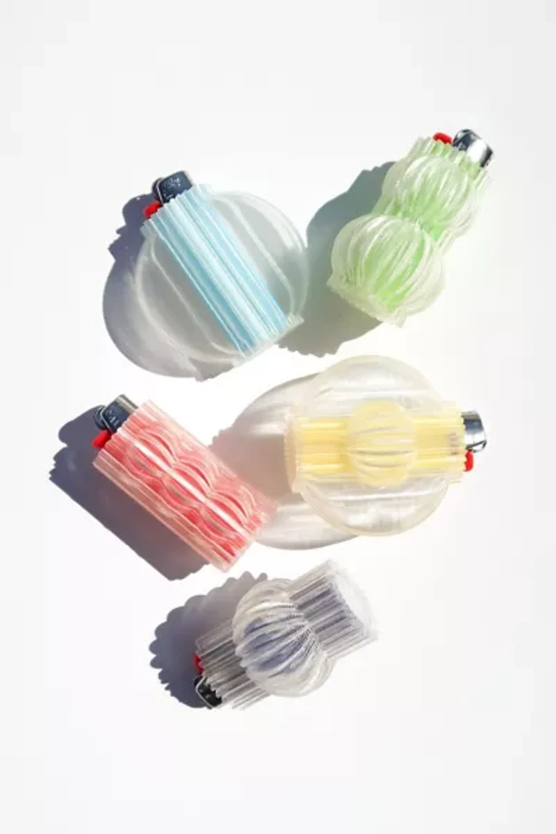 Me Make Pretty Saturn Lighter Case