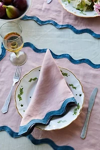 Bed Threads French Flax Linen Scalloped Placemats - Set of 4
