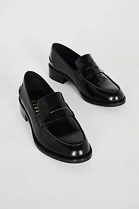Intentionally Blank Neighbor Leather Tassel Loafer