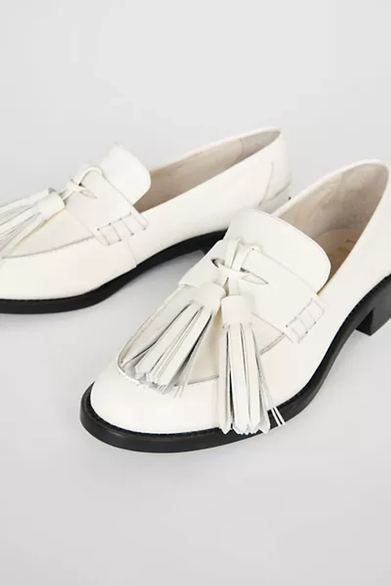 Intentionally Blank Neighbor Leather Tassel Loafer