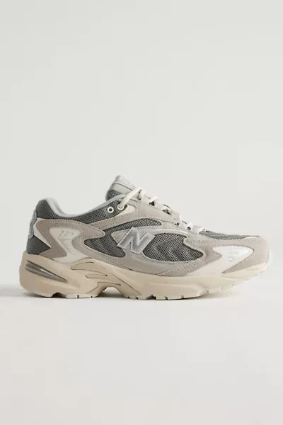 New Balance Men's 725v1 Sneaker