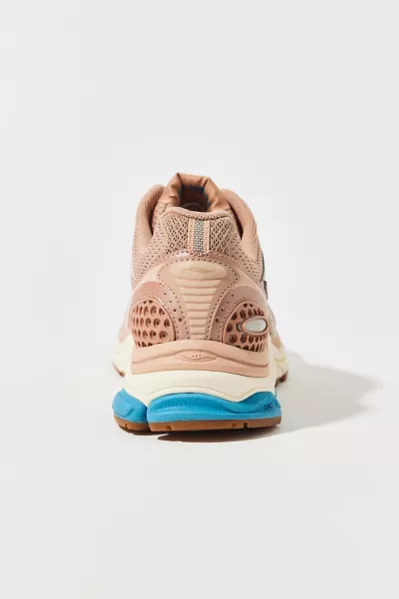 Saucony Women's ProGrid Triumph 4 Sneaker