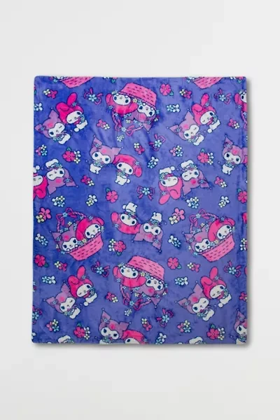 Sanrio & Friends Silk-Touch Fleece Throw Blanket