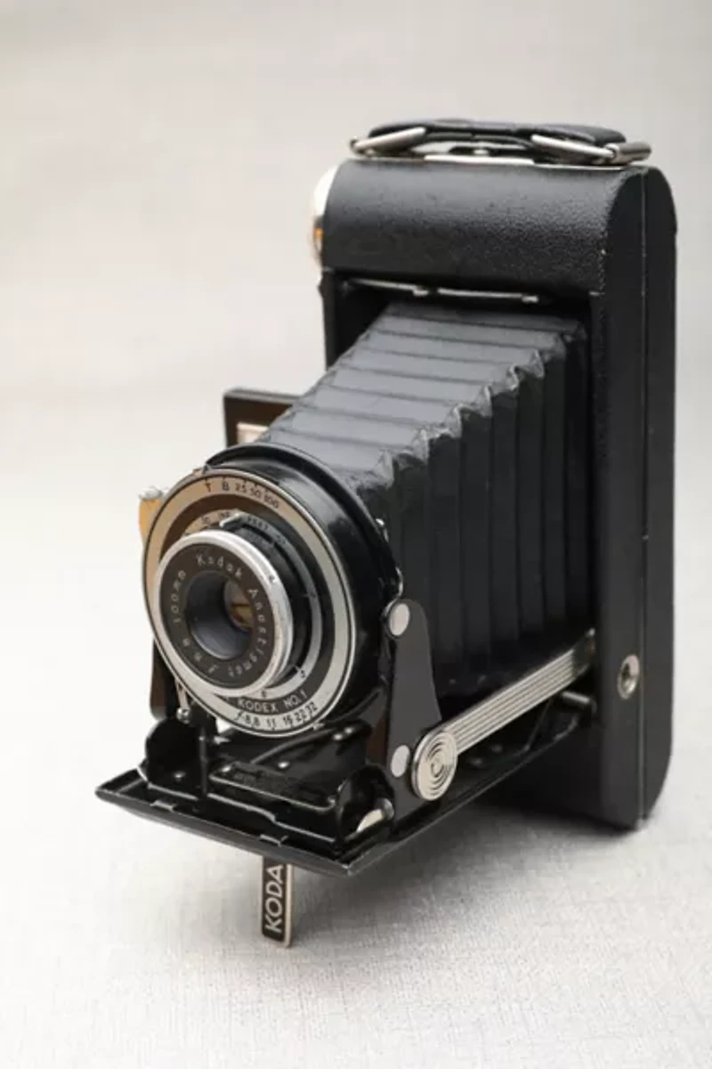 Acme Camera Co. Vintage Kodak Jr Six-20 Series III Folding Camera
