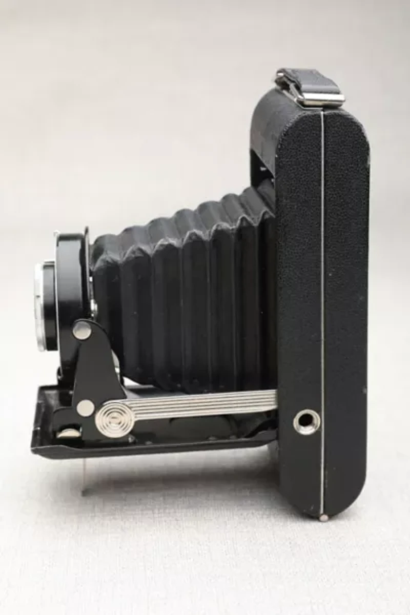 Acme Camera Co. Vintage Kodak Jr Six-20 Series III Folding Camera