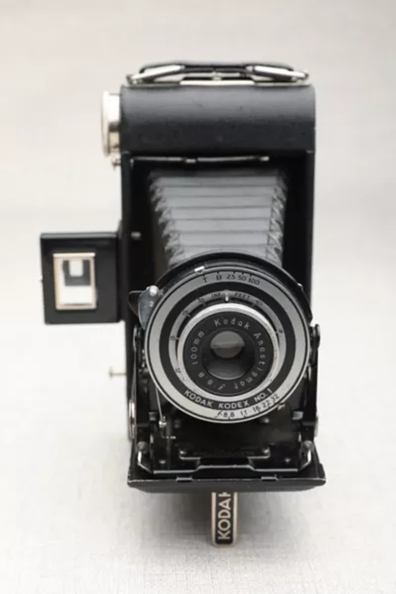 Acme Camera Co. Vintage Kodak Jr Six-20 Series III Folding Camera