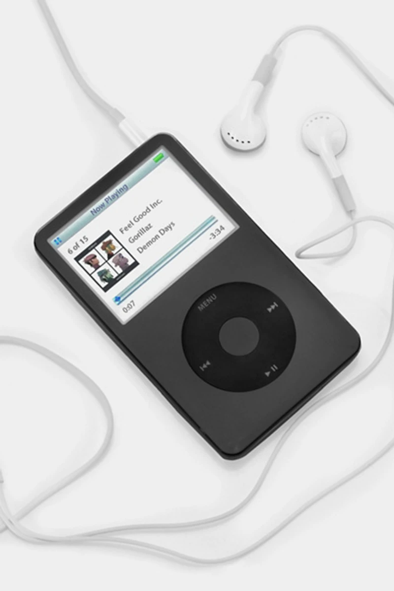 Apple iPod (5th Generation) MP3 Player