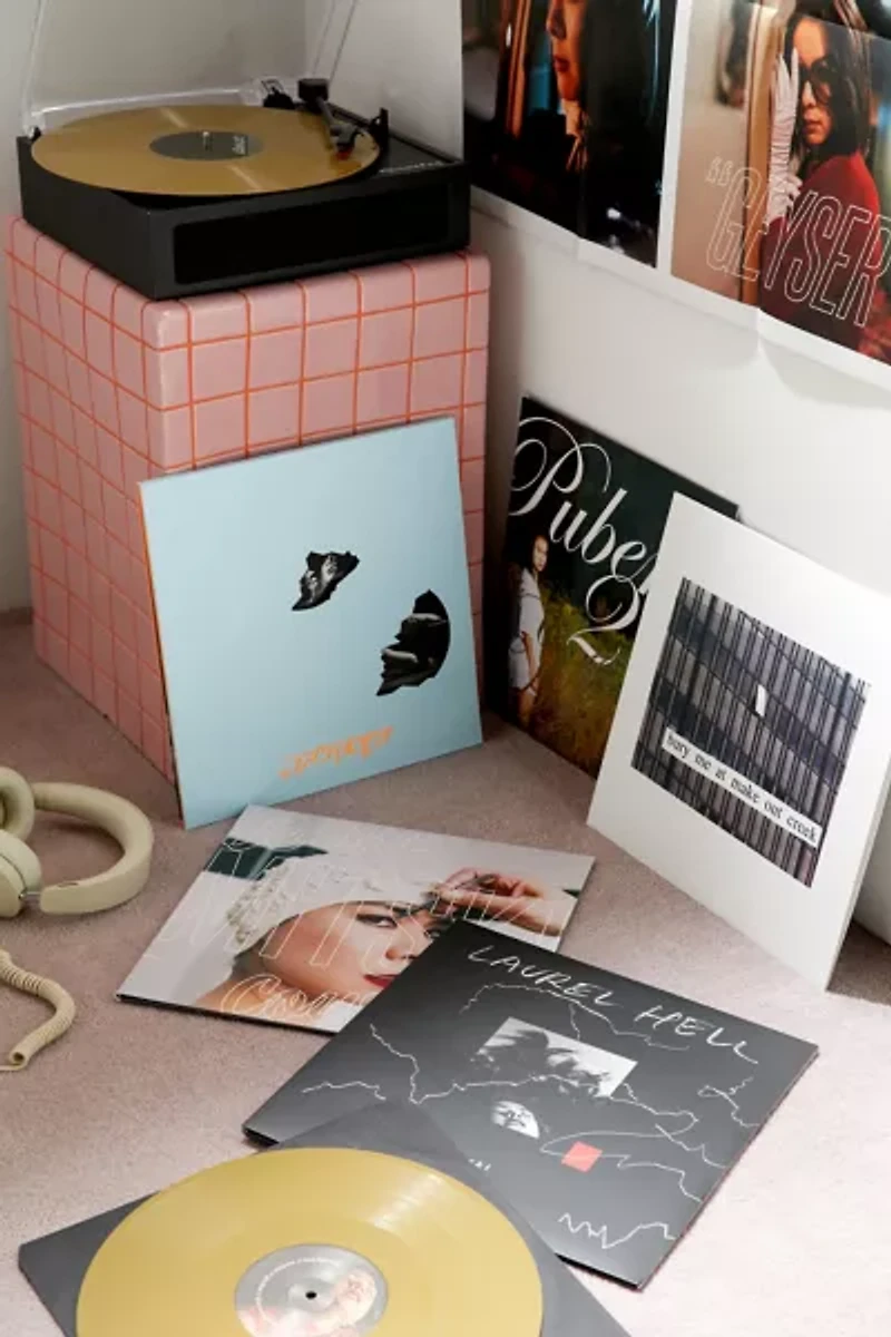 Mitski - The Land Is Inhospitable And So Are We UO Exclusive LP