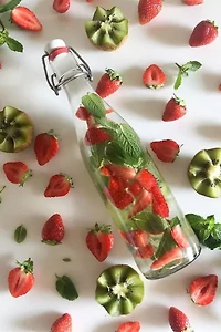 Le Parfait French Glass Swing Top Bottle Set