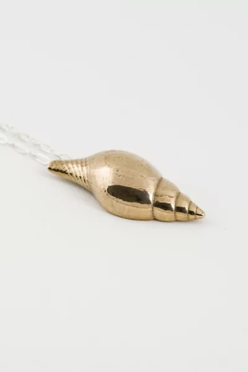 Soft Blonde Whorl Necklace