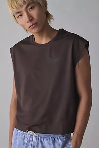 Nike UO Exclusive Cropped Swim Shirt