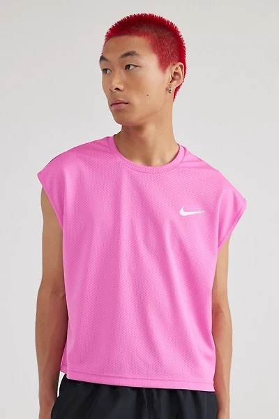 Nike UO Exclusive Cropped Swim Shirt