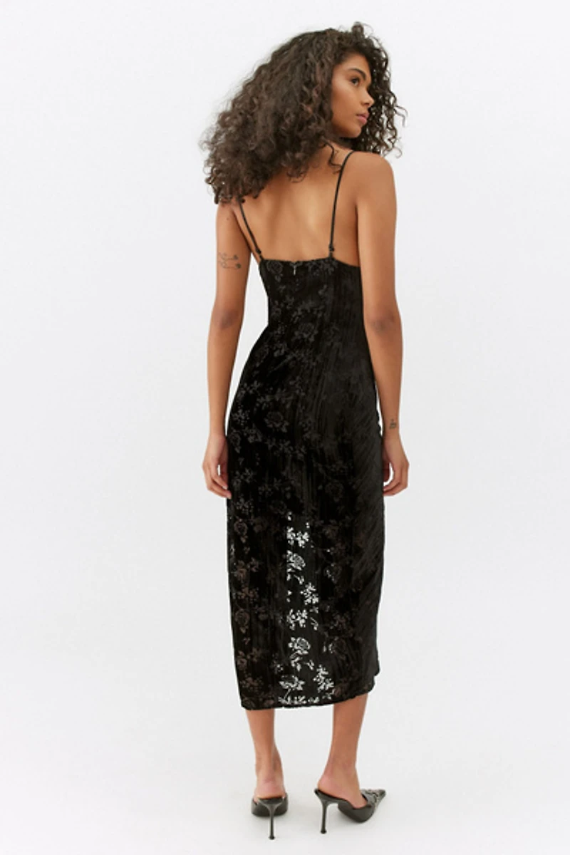UO Mallory Velvet Midi Dress