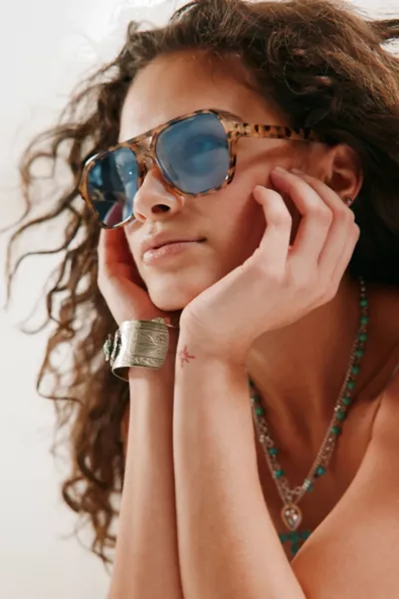 UO Essential Aviator Sunglasses