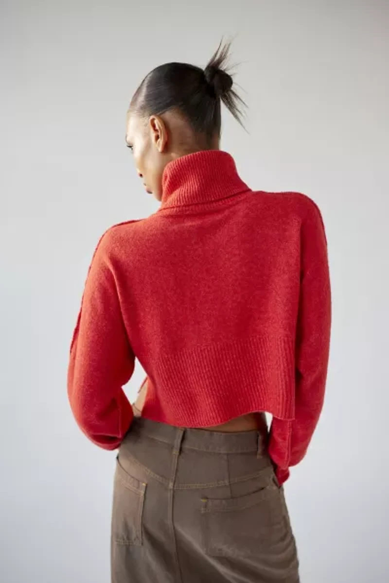 UO Finley Cropped Turtleneck Sweater