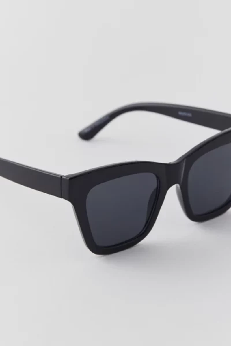 UO Essential Oversized Sunglasses