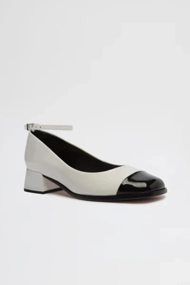 Schutz Dorothy Leather Ballet Flat