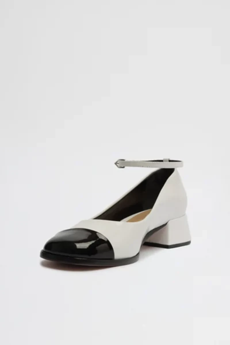 Schutz Dorothy Leather Ballet Flat