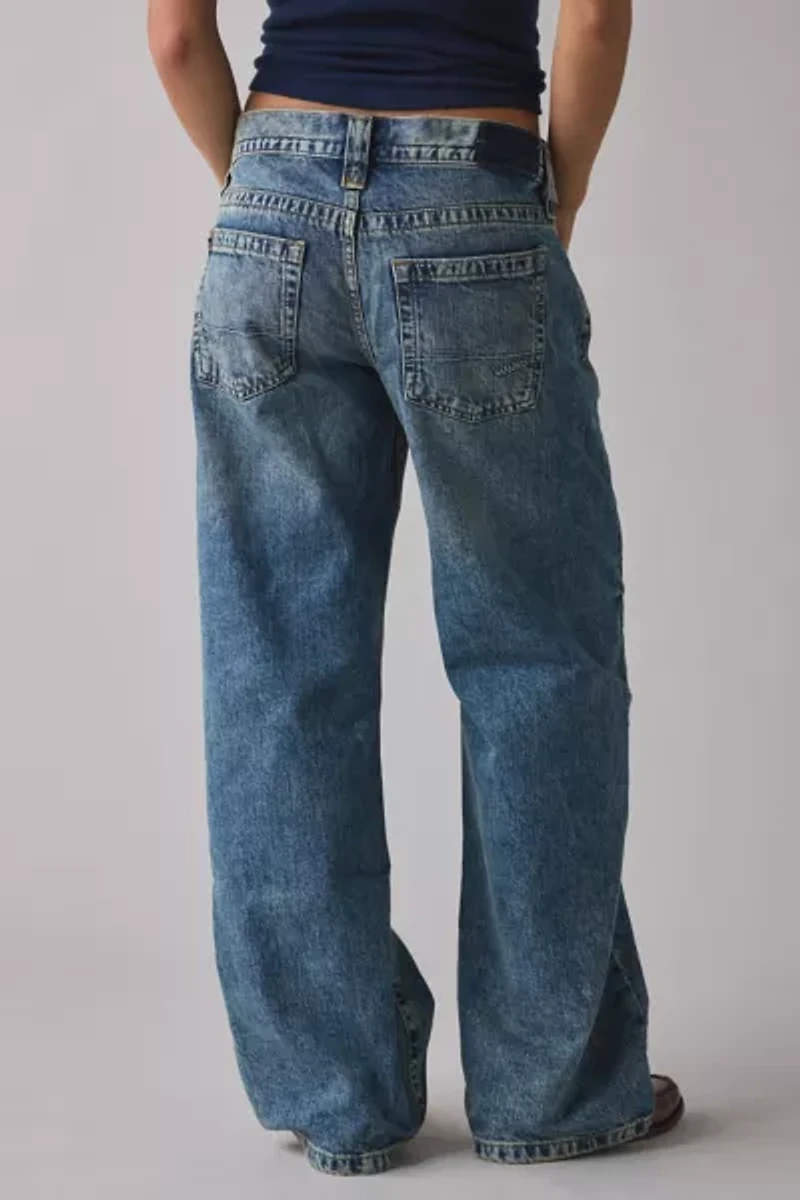 BDG Kayla Low-Rise Straight Leg Jean