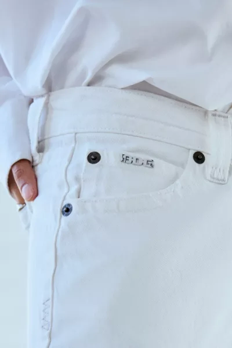 BDG Kayla Low-Rise Straight Leg Jean