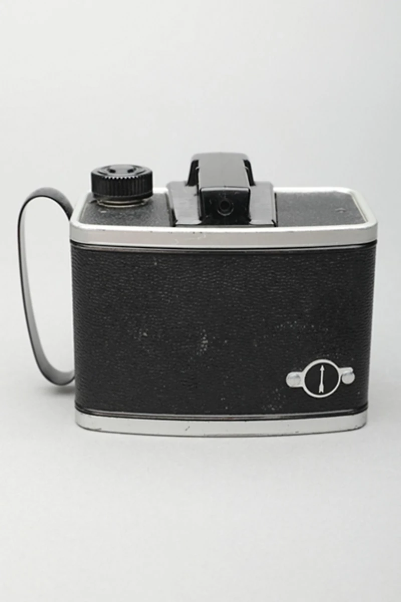 Acme Camera Co. Vintage Ansco Readyflash 620 Film Camera
