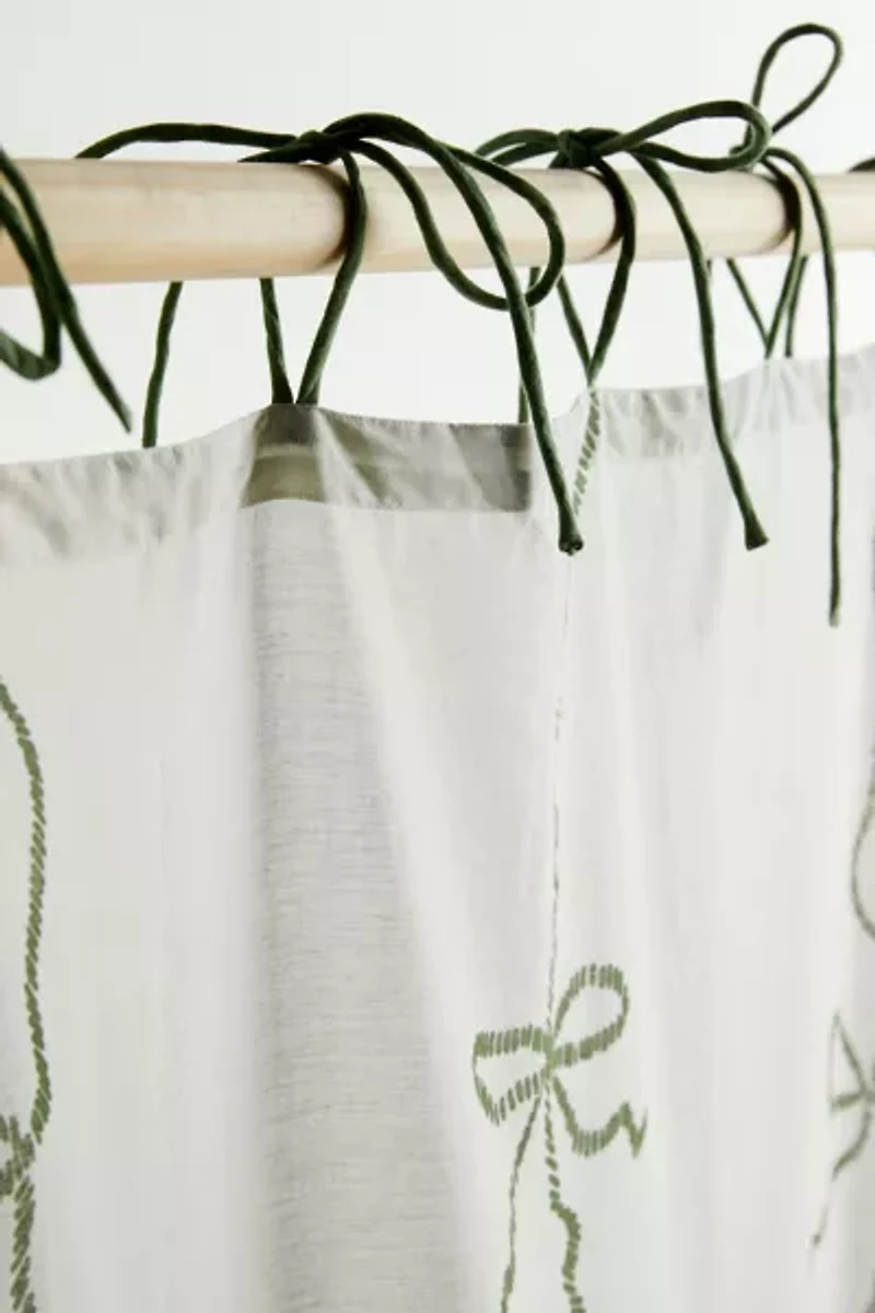 Lacey Bows Window Panel