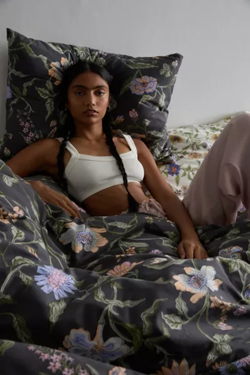 Ella Vine Floral Pattern Duvet Cover Set