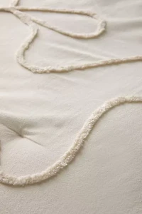 Wild Bows Tufted Comforter