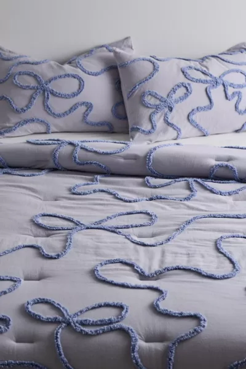 Wild Bows Tufted Cotton Comforter