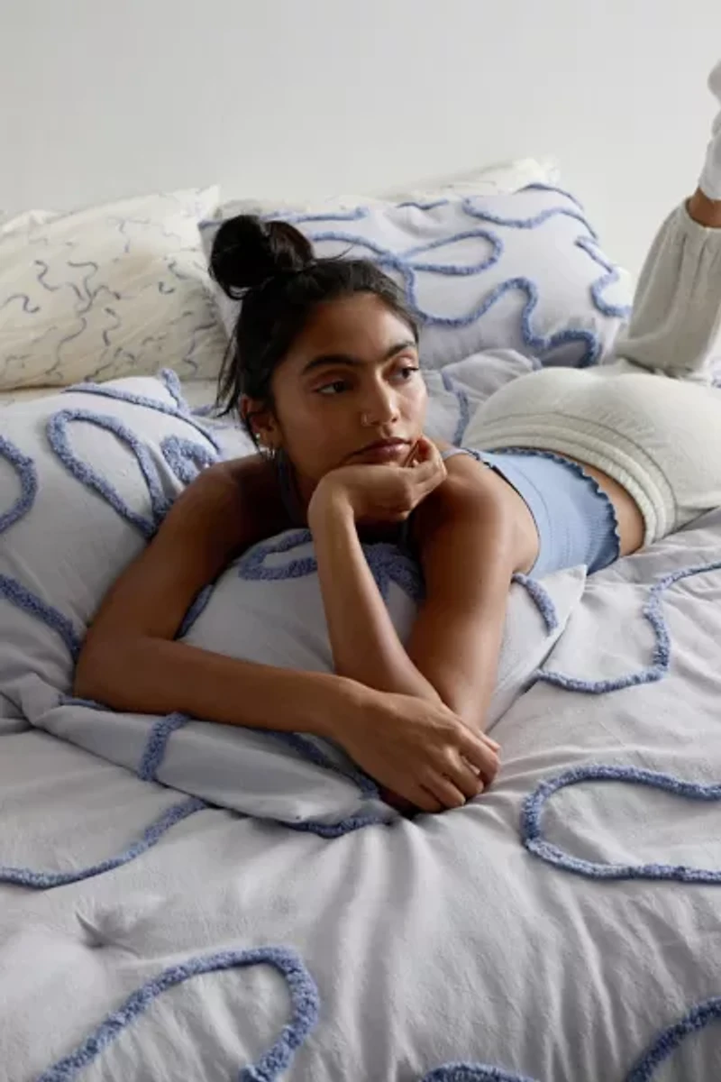 Wild Bows Tufted Cotton Comforter