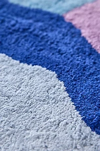 Everette Swirl Tufted Bath Mat