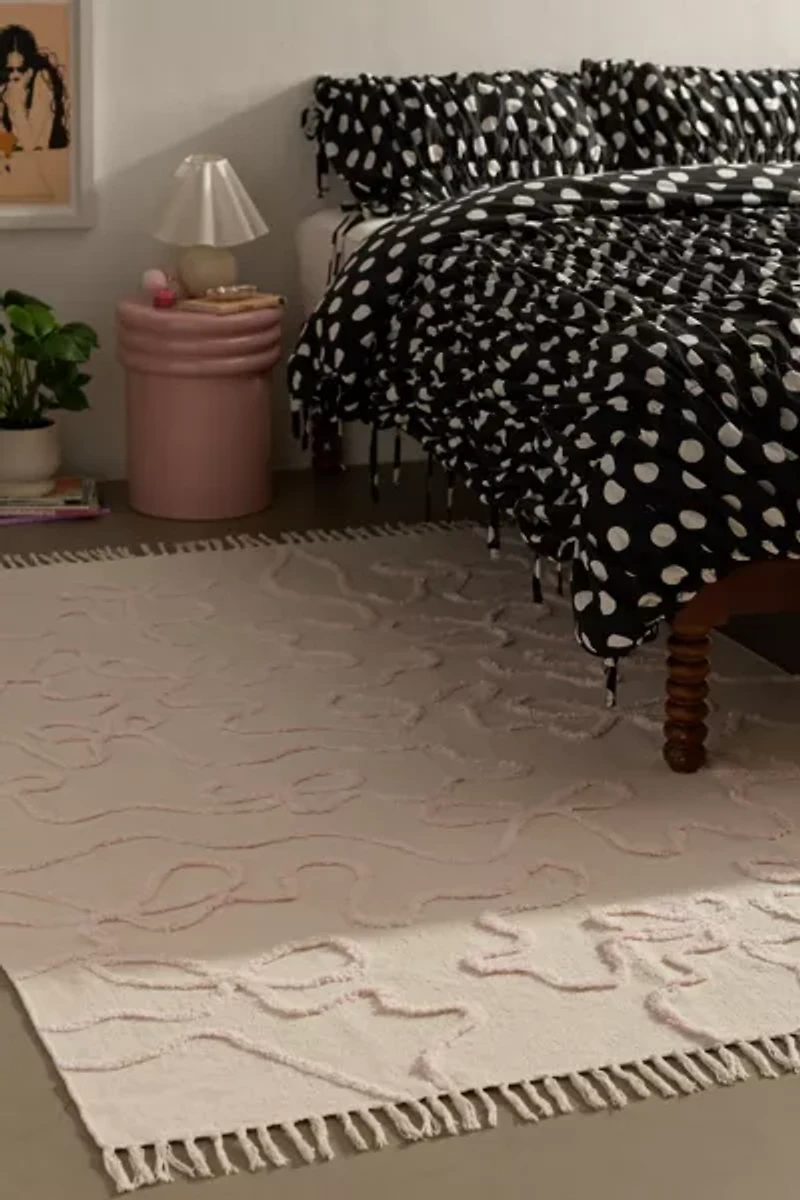 Wild Bows Hilo Tufted Rug