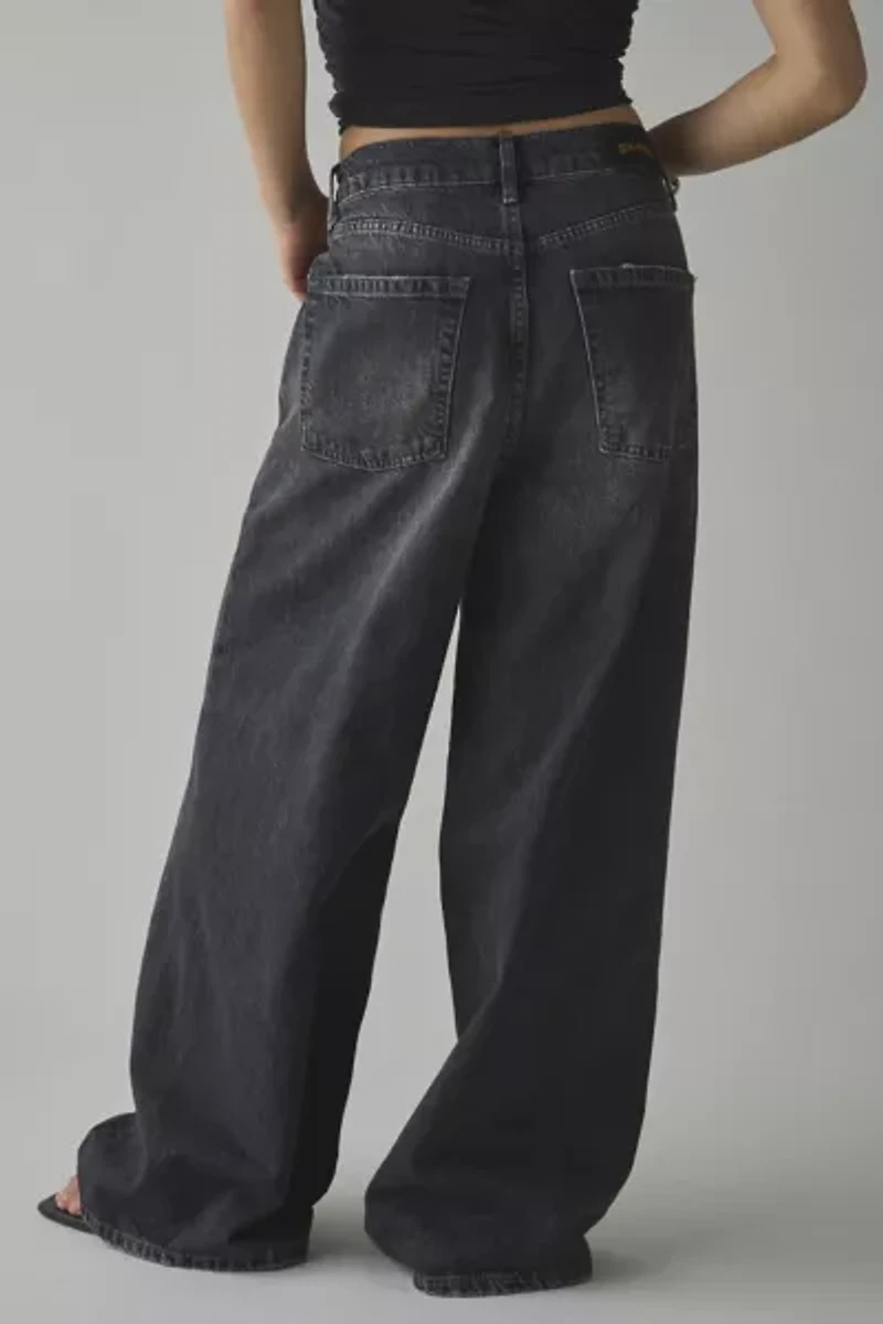 BDG Anika Ultra-Wide Leg Column Jean