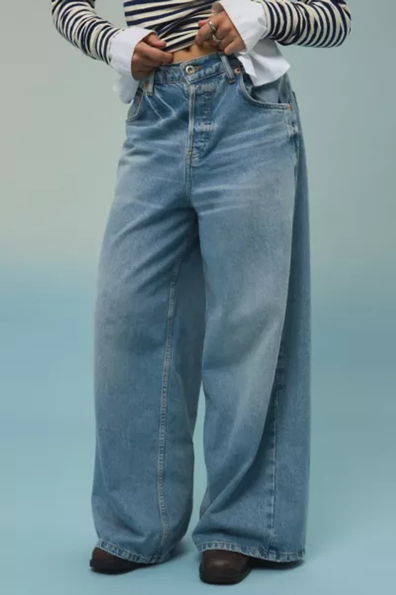 BDG Anika Ultra-Wide Leg Column Jean