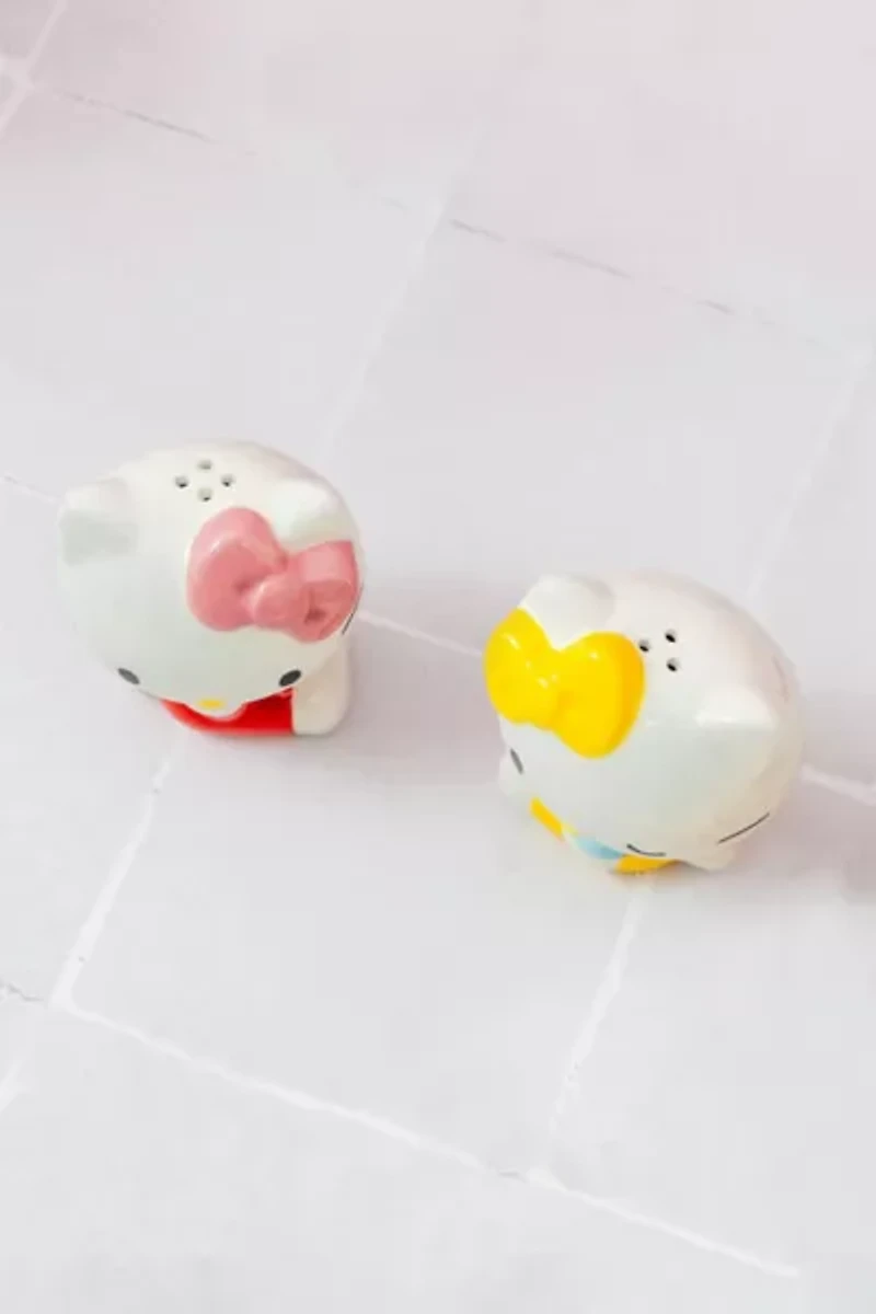 Sanrio Hello Kitty & Mimmy Salt & Pepper Shaker Set